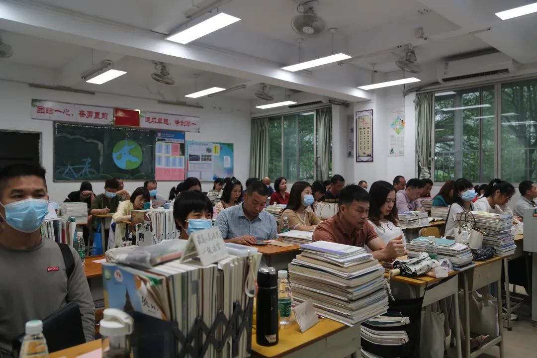 名师视频讲座家庭教育心得_名师家庭教育讲座课件_家庭教育名师讲座视频